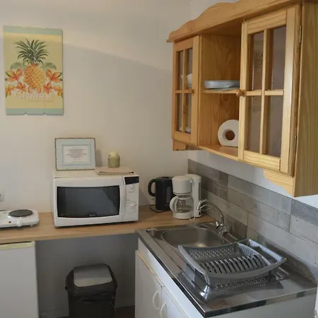 3 Places- Mont-saint-michel- La Taniere Le Tombelaine Pontorson